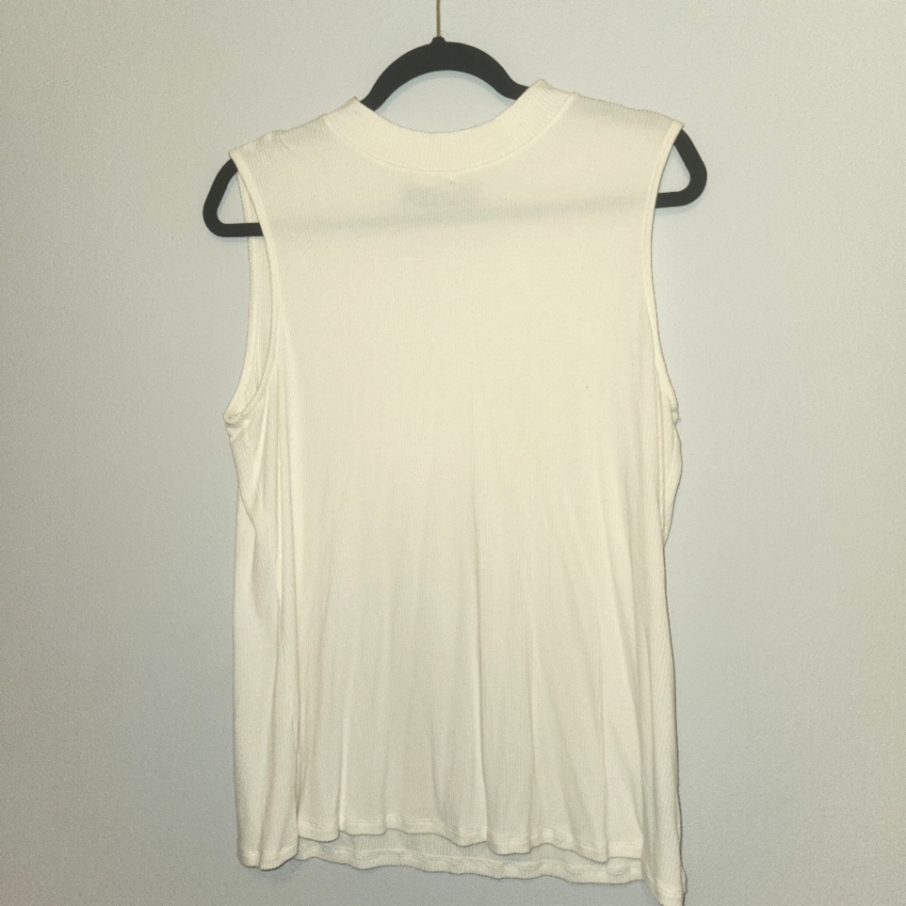 Apt. 9 size L White Dress Shirt